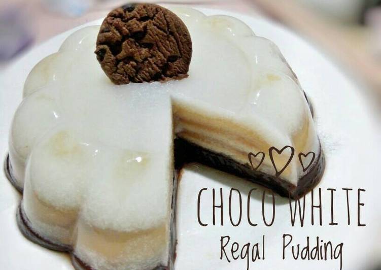gambar untuk resep makanan Choco-White Regal Pudding / Puding Regal Coklat