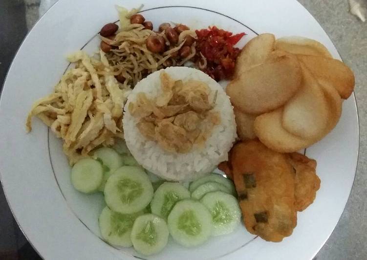 resep makanan Nasi Liwet Komplit