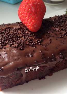 Eggless chocolate cake