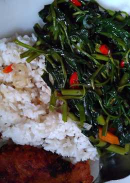 Sayur kangkung agar warnanya tetap hijau