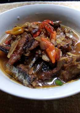 Ikan tongkol kecap pedas