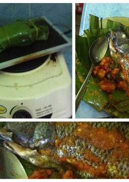 Ikan bakar daun pisang pakai batu granito