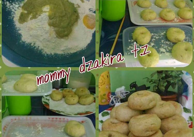 bahan dan cara membuat Donat kulit pisang ala amii kia