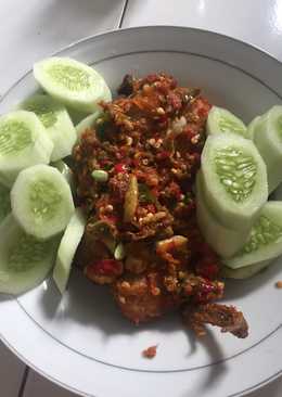 Ayam penyet Sambel korek