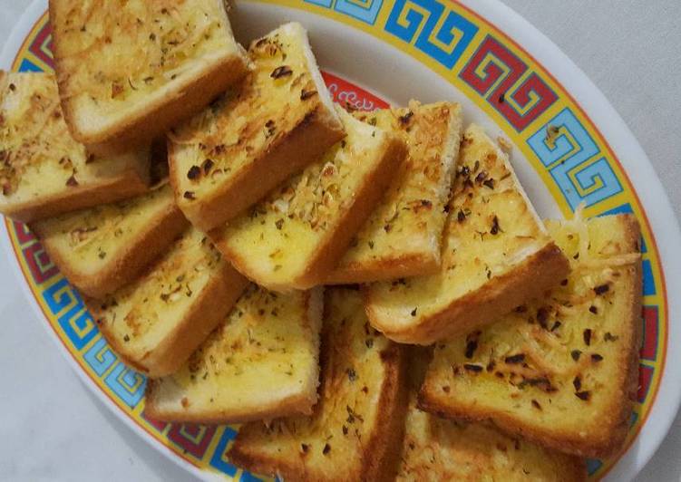 resep lengkap untuk Garlic Bread (homemade)