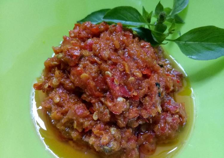 bahan dan cara membuat Sambal goreng terasi