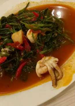 Tumis kangkung seafood