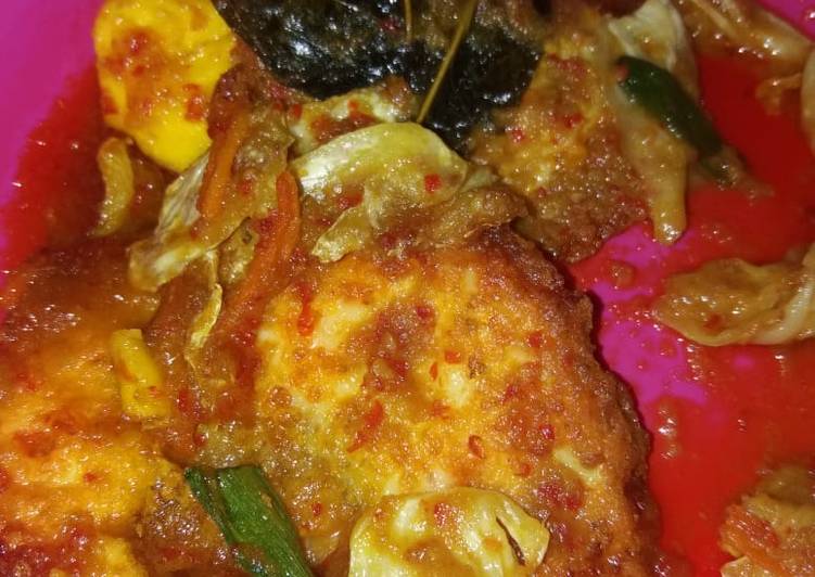Telur ceplok bumbu pesmol foto resep utama