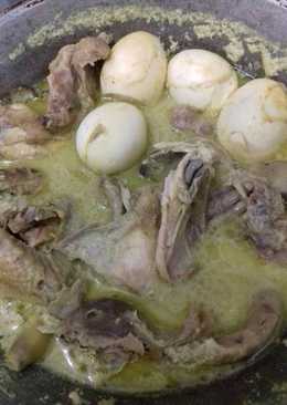 Opor ayam kampung