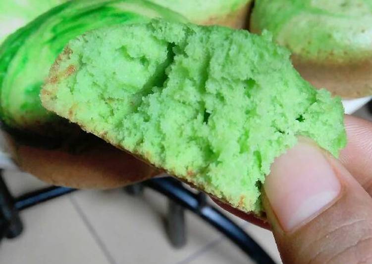 resep Bolu pandan 1 telur tanpa mixer dan praktis