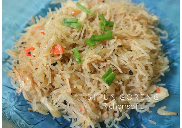 cara membuat Bihun Goreng Rebon