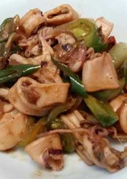 Tumis cumi lombok hijau