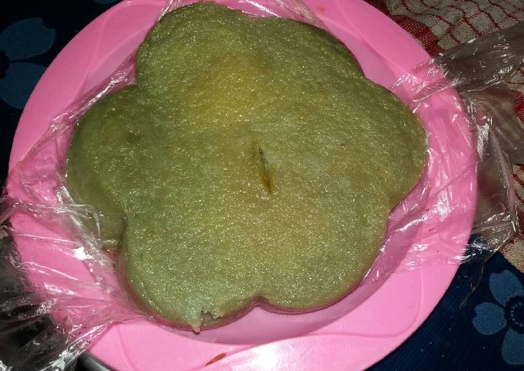 bahan dan cara membuat Bingka telur pandan kukus simple anti gagal