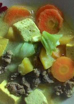 Kare sayur daging sapi