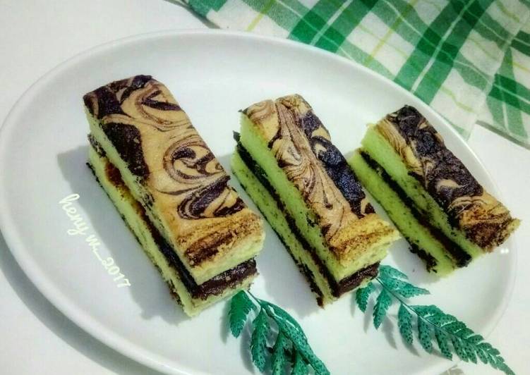 gambar untuk resep makanan Bolu lapis pandan marmer