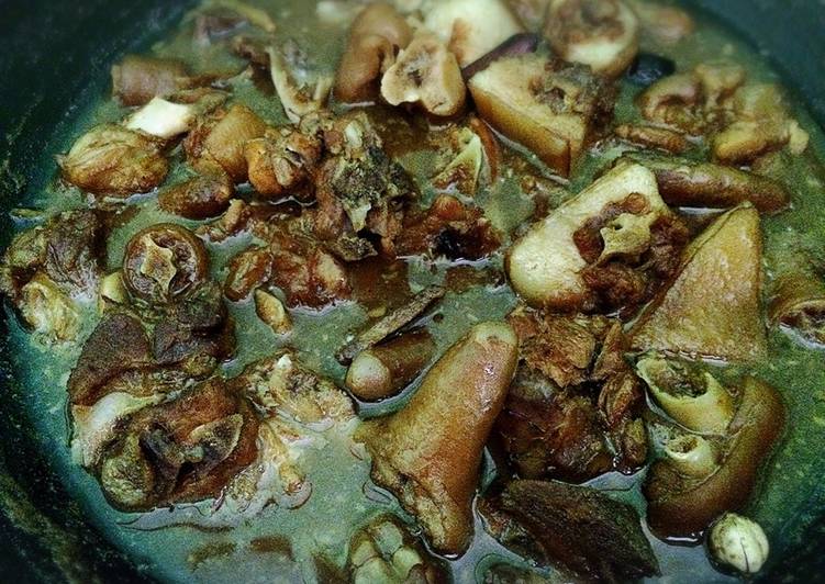 cara membuat Non halal (kaki babi masak kecap)????