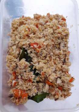 Tuna suwir pedas (isi martabak)