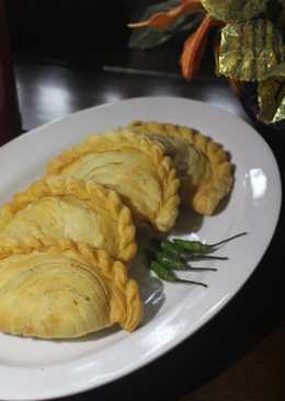 Karipap Pusing atau Pastel berlayer