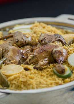 Chicken kabsah masakan khas Saudi Arabia