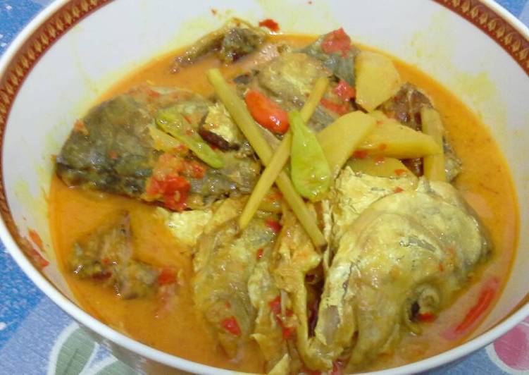 Resep Gulai nanas kepala ikan Kiriman dari Dapur Mama Aline