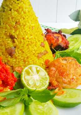Nasi Kuning Daging Rempah Soto