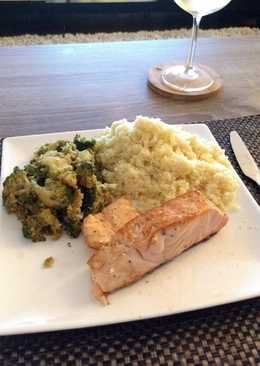 Salmon dan tumis brokoli