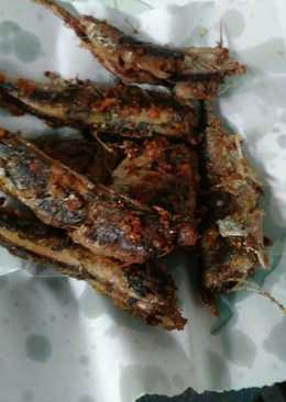 Ikan kembung goreng bumbu kunyit