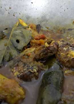 Ikan kembung bumbu kuning