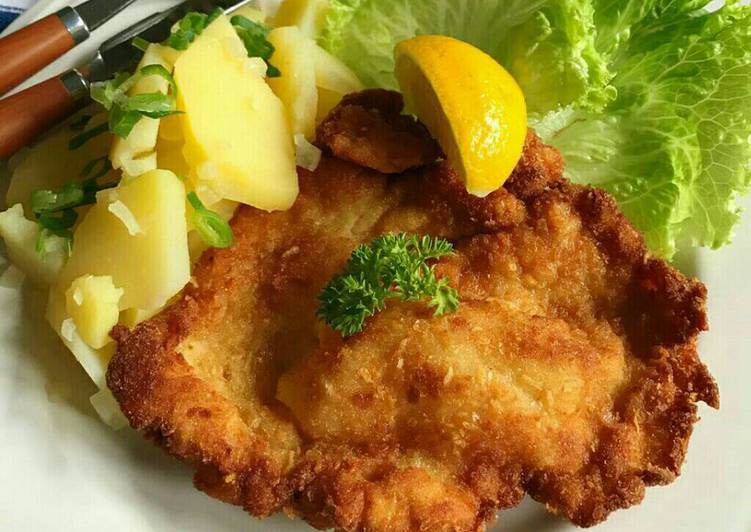 gambar untuk cara membuat Traditional Chicken Schnitzel