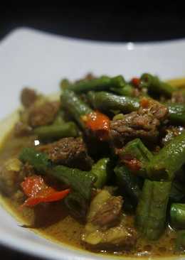 Brongkos Daging Sapi