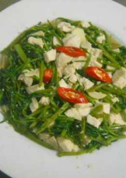 Oseng Kangkung Saus Tiram with Bakso Ikan