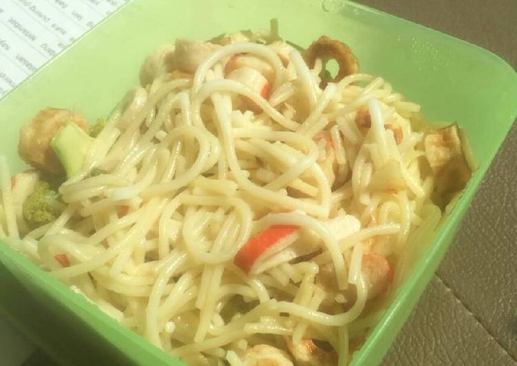 resep makanan Spaghetti olio Express