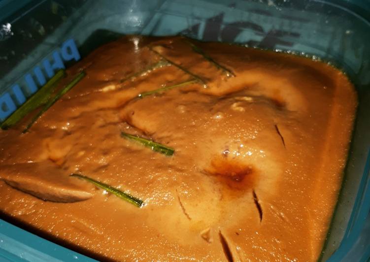 Tiliaya santap sahur