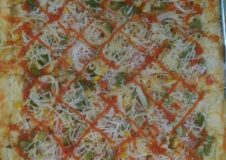 resep lengkap untuk Pizza Sosis Ekonomis