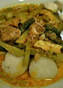 Sayur lontong / sayur ketupat
