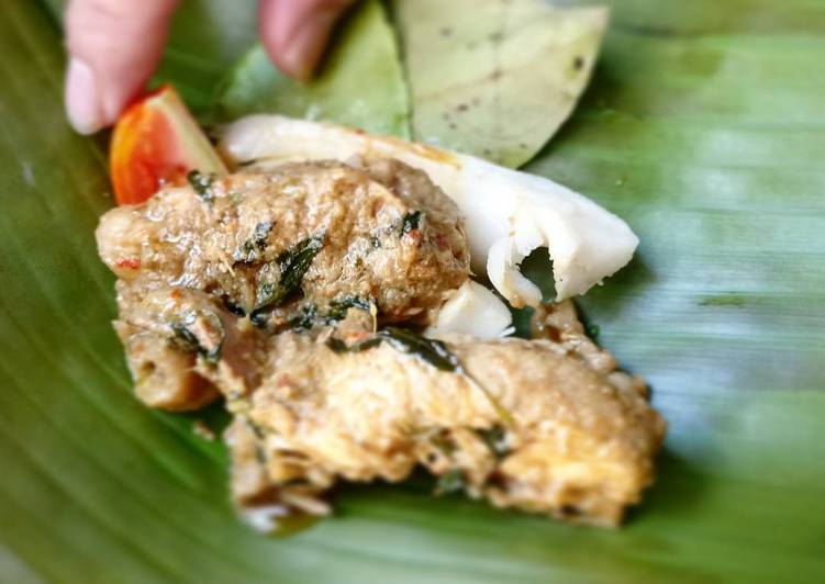 cara membuat Pepes ayam jamur bumbu kemangi ala bujang