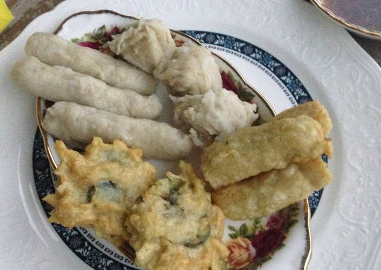 resep lengkap untuk Pempek Indonesia