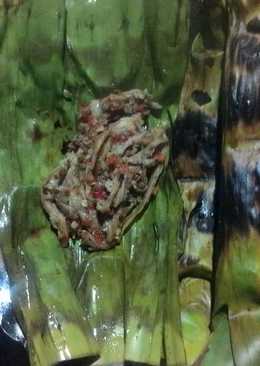 Pepes Jamur Tiram Bakar Bumbu Plecing