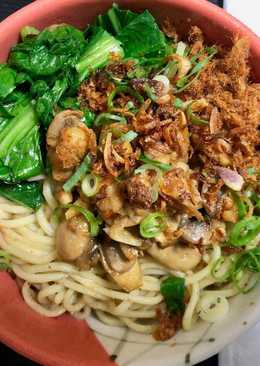 Mi pangsit, jamur kecap