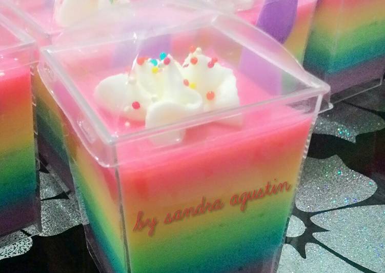 resep makanan Rainbow Pudding (in cup)