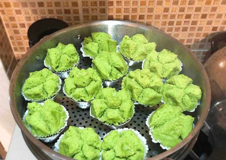 resep lengkap untuk Bolu kukus pandan