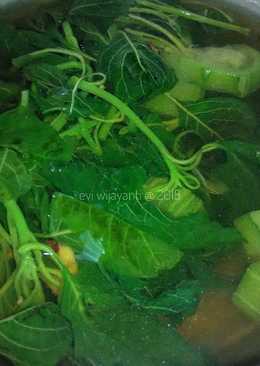 Sayur Bening (bayam / kunci)