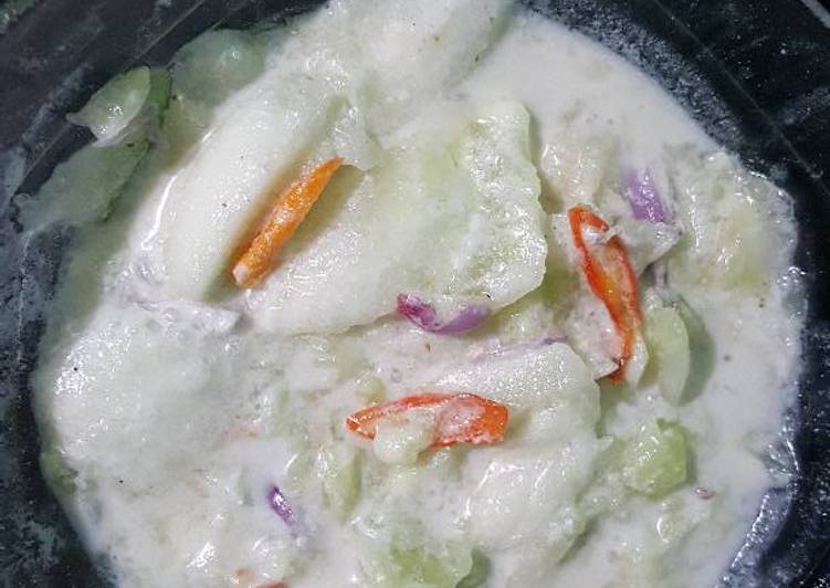 gambar untuk resep Asinan timun segar kuah santan