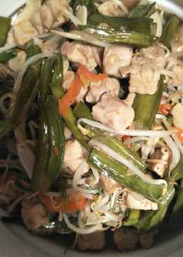 Sayur GTT (genjer tauge tempe) pedas