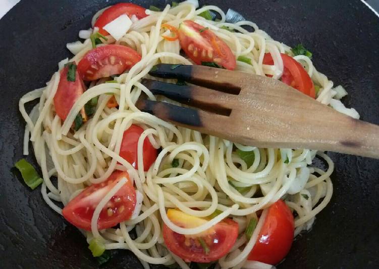 Resep Homemade spaghetti aglio olio Karya you can do it kitchen ??