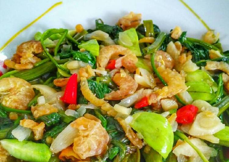 resep lengkap untuk Tumis Kangkung Ebi Petai