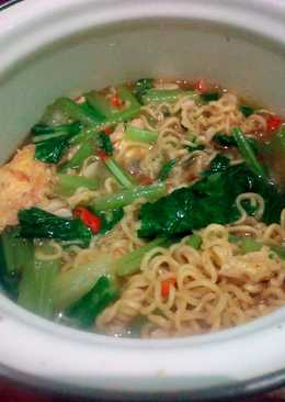 Cuma mie instan rebus+sawi