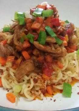 Mie ayam bumbu rendang