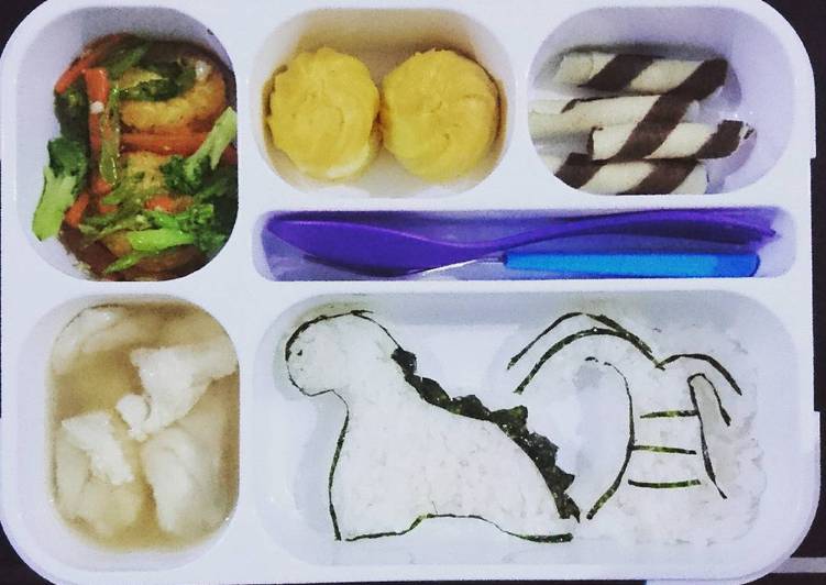 gambar untuk resep makanan Dino themed lunchbox