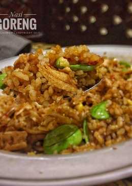 Nasi Goreng Teri Pete